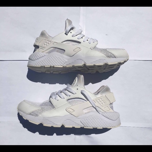 Nike Air Huarache all white size - Picture 1 of 6